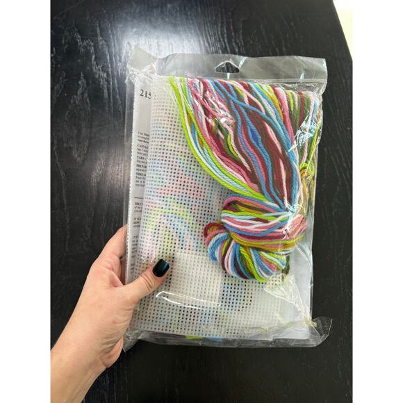 Vtg Plastic Canvas- Floral Rose Arch Design- Unopened- 10x22"- Cottagecore - Picture 4 of 5